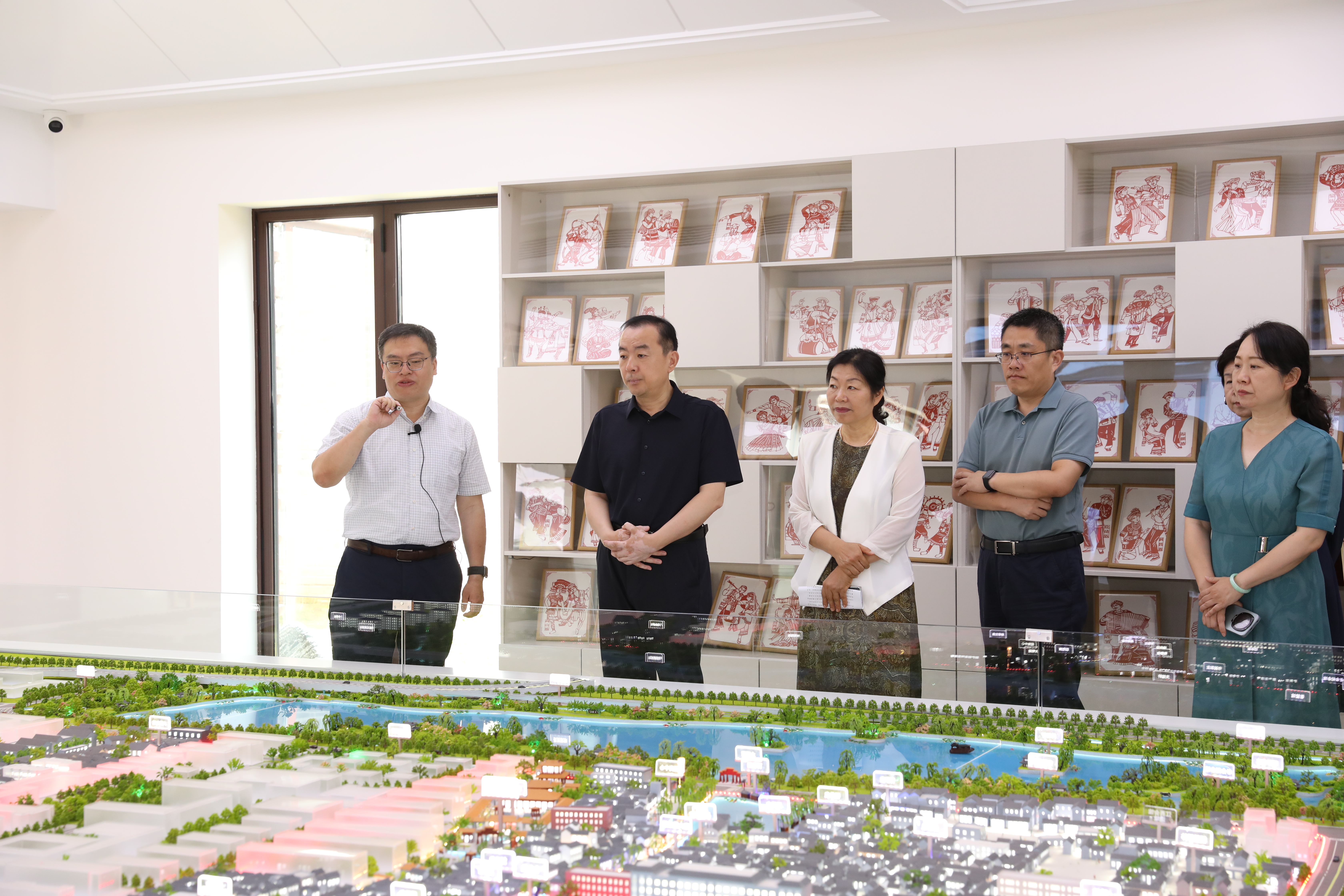吕英伟带队调研铸牢中华民族共同体建设工作